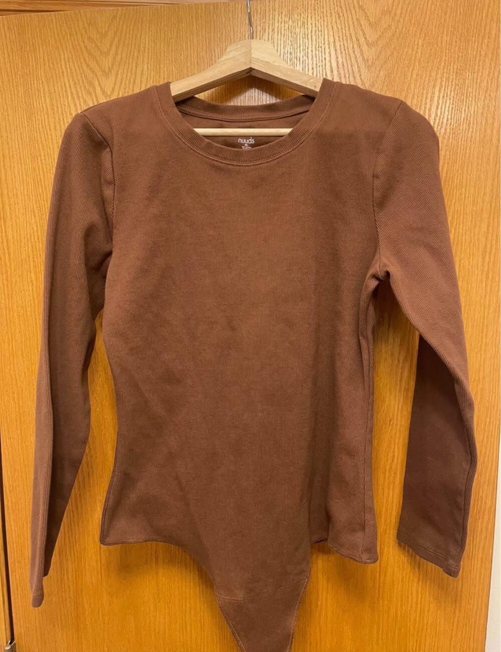 Nuuds Women's Long Sleeve Crewneck Bodysuit Chocolate, Size XL